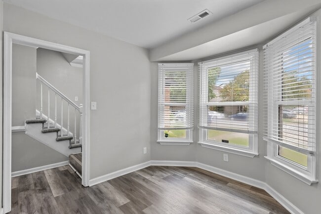 482 Falling Ln in Virginia Beach, VA - Foto de edificio - Building Photo
