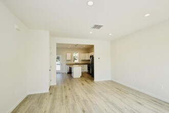 811 S Cameron St in Winchester, VA - Building Photo - Building Photo