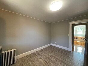 350 Plain St in Braintree, MA - Building Photo - Building Photo