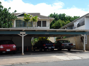 2230 Citron St in Honolulu, HI - Building Photo - Building Photo