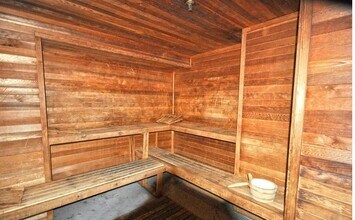 1530 Key Blvd, Unit 422 in Arlington, VA - Foto de edificio - Building Photo