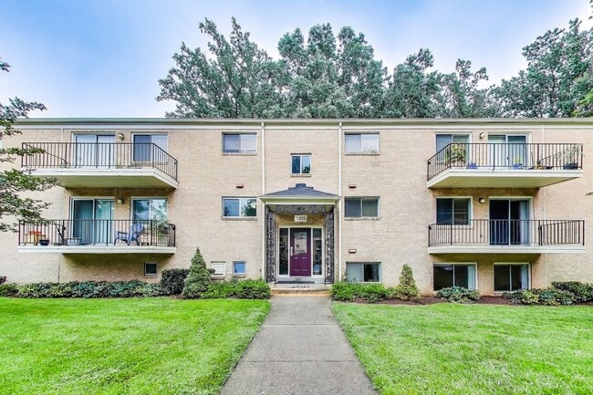 property at 10613 Montrose Ave