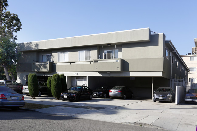 3685 Jasmine Ave in Los Angeles, CA - Foto de edificio - Building Photo