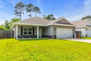 2281 Tom St in Navarre, FL - Building Photo