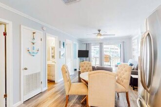 924 W Beach Blvd in Gulf Shores, AL - Building Photo - Building Photo