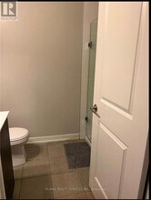 244 Wheat Boom Dr. in Oakville, ON - Building Photo - Building Photo