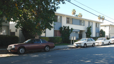 Capri in San Jose, CA - Building Photo - Building Photo