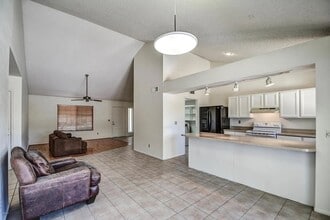 1549 E Drake Dr in Tempe, AZ - Building Photo - Building Photo