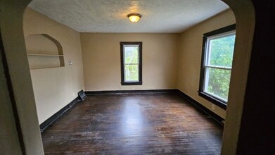 1008 14th St NW in Canton, OH - Building Photo - Building Photo