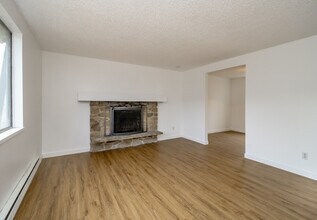 13314 86 Ave E in South Hill, WA - Building Photo - Building Photo