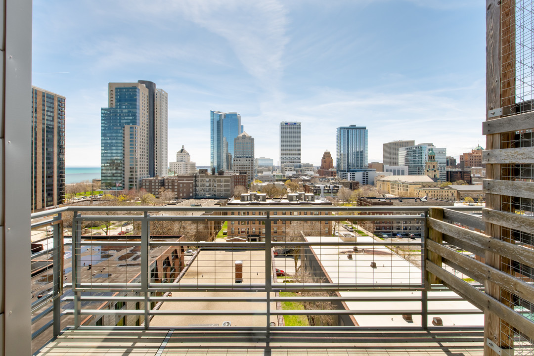 City Green Apartments in Milwaukee, WI - Building Photo