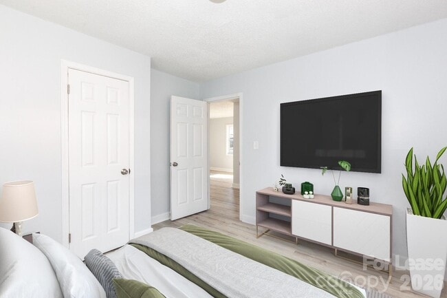 4517 Helena St in Charlotte, NC - Building Photo - Building Photo