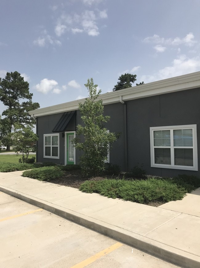1551 E Main St, Unit Apt 3