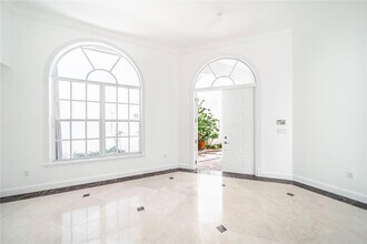 3975 194th Trl in Golden Beach, FL - Building Photo - Building Photo