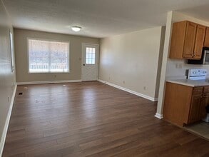 32 Indian Branch Rd in Candler, NC - Building Photo - Building Photo