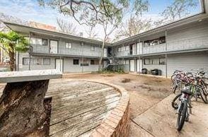 property at 803 W 28th St