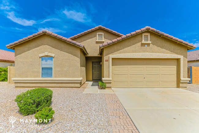 property at 2140 E Connemara Dr