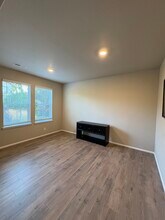 23417 Naches Peak Ln in Black Diamond, WA - Building Photo - Building Photo