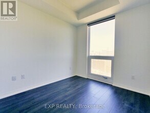251-3251 Jarvis St in Toronto, ON - Building Photo - Building Photo