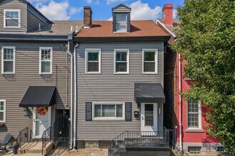 2327 Jane St in Pittsburgh, PA - Building Photo - Building Photo