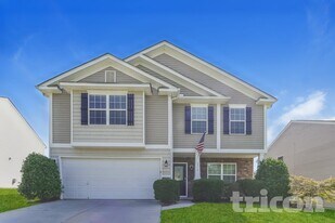 2918 Tall Oaks Dr in Dallas, NC - Building Photo