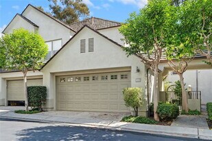 52 Brigmore Aisle in Irvine, CA - Building Photo