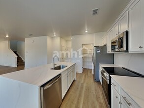 1548 Aquamarine Dr in Loganville, GA - Building Photo - Building Photo