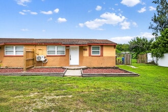 2146 Ranchita Trail in Holiday, FL - Building Photo - Building Photo