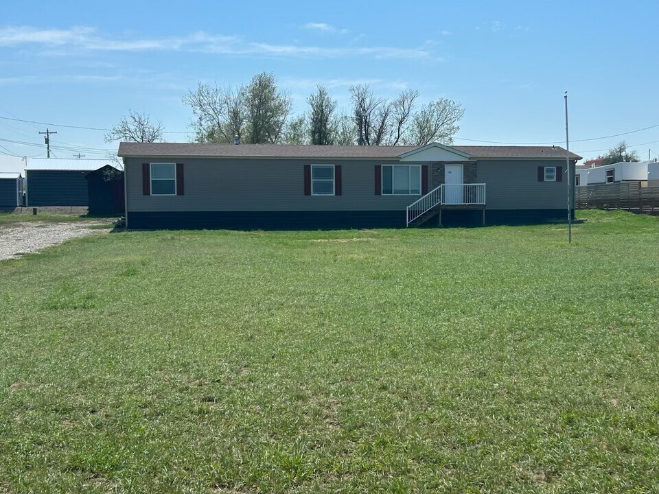 1709 Plateau Rd in Billings, MT - Building Photo