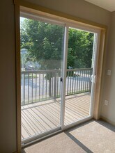 604 5th Ave S, Unit 106 in La crosse, WI - Building Photo - Building Photo