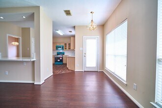 9111 Winkbow Dr in Houston, TX - Building Photo - Building Photo