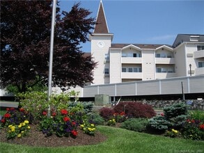 163 South St in Danbury, CT - Building Photo - Building Photo