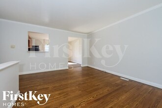 18805 E Ponca Dr in Independence, MO - Foto de edificio - Building Photo