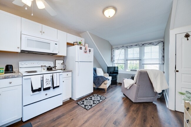 property at 1900 Hill Rd