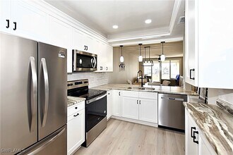14911 Hole in 1 Cir in Ft. Myers, FL - Building Photo - Building Photo