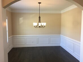 105 Village Park Dr in Newnan, GA - Building Photo - Building Photo