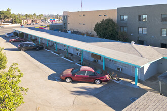 1349 E Main St in El Cajon, CA - Building Photo - Building Photo