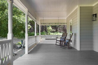 11505 SW Oaks in Austin, TX - Building Photo - Building Photo