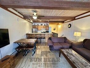 989 Tahoe Blvd in Incline Village, NV - Building Photo - Building Photo