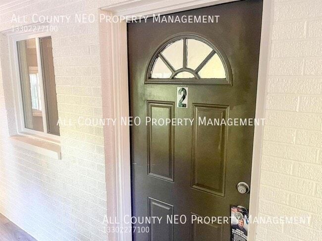 2116 Market Ave N in Canton, OH - Building Photo - Building Photo