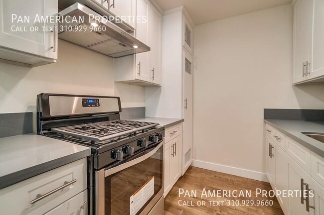 8150 Cypress Ave in South Gate, CA - Building Photo - Building Photo