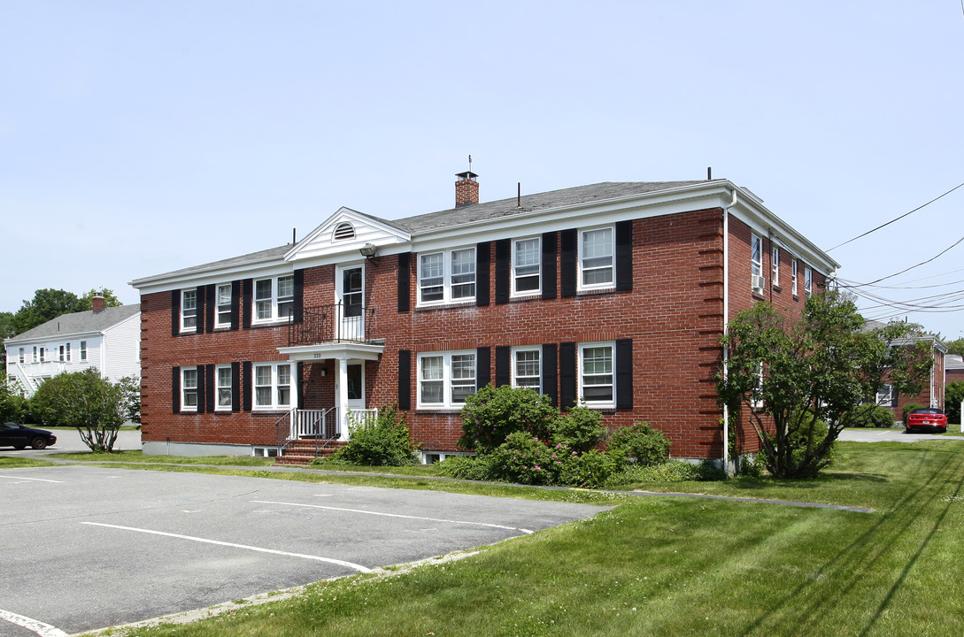 Princeton Village in Portland, ME - Building Photo