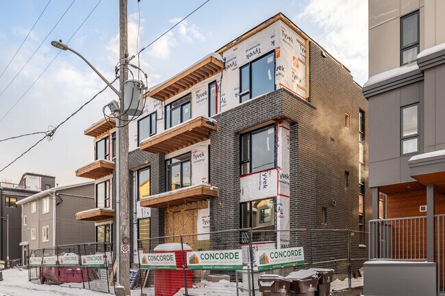 266 Carruthers Av in Ottawa, ON - Building Photo - Building Photo