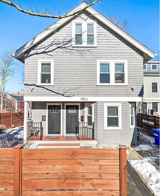 102A Mount Pleasant Ave, Unit 2 in Boston, MA - Building Photo
