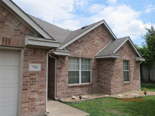 714 Mr Haney Dr in Midlothian, TX - Building Photo