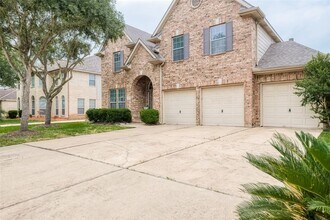 21634 Cozy Hollow Ln in Richmond, TX - Foto de edificio - Building Photo