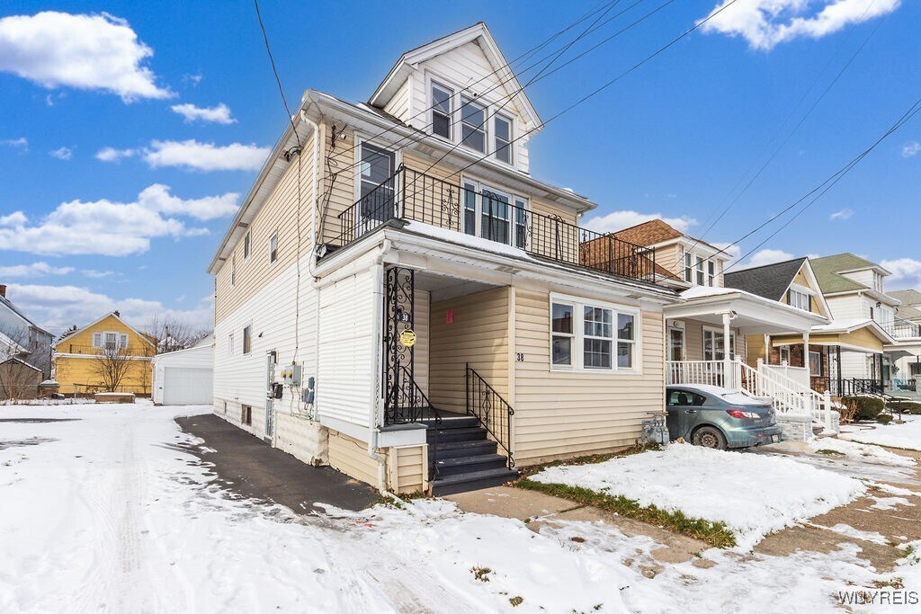 38 Alexander Ave in Buffalo, NY - Building Photo