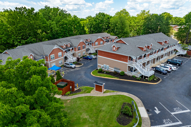 The Overlook at Beargrass Creek Condominiums in Louisville, KY - Foto de edificio - Building Photo