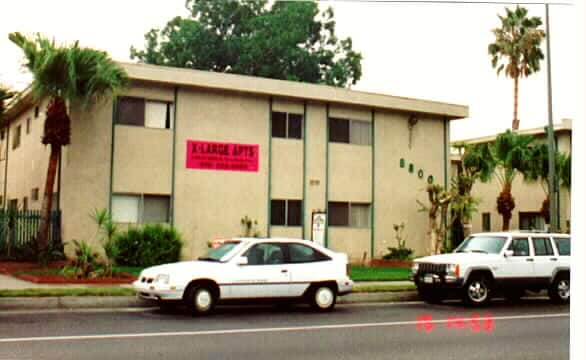 8758 Topanga Canyon Blvd in Canoga Park, CA - Building Photo - Building Photo