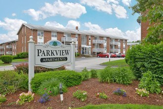 Parkview in Naugatuck, CT - Building Photo - Building Photo